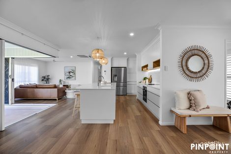 Property photo of 6 Jess Court Alligator Creek QLD 4740
