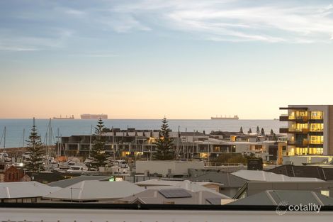 Property photo of 33 Newark Turn North Coogee WA 6163