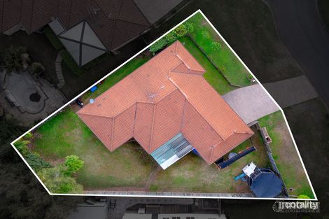 Property photo of 4 Cambridge Crescent Forest Lake QLD 4078