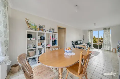 Property photo of 9 Gilbert Road Duncraig WA 6023