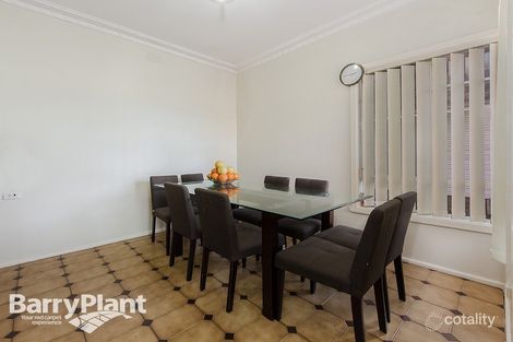 Property photo of 4 Kirby Court St Albans VIC 3021