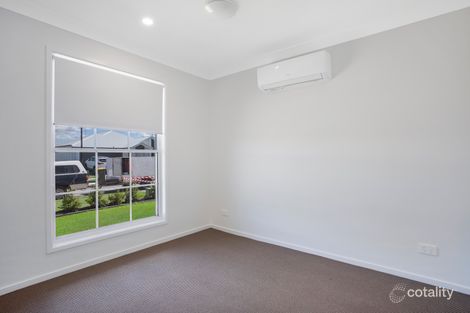 Property photo of 24 Benjamen Crescent Nirimba QLD 4551
