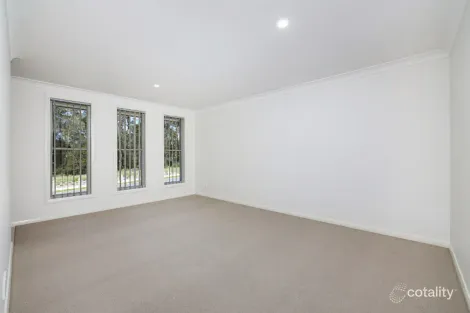 1/9 Varsity Pkwy, Thrumster, NSW 2444