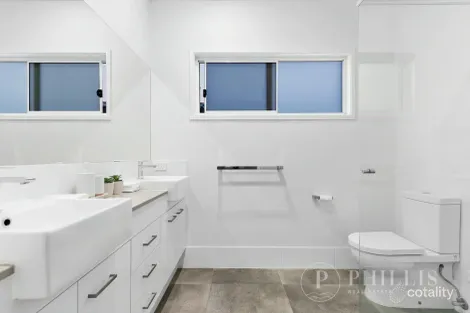 Property photo of 2 McMahon Drive Pimpama QLD 4209