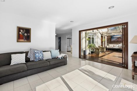 Property photo of 7 Parkville Place Donvale VIC 3111