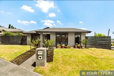 Property photo of 53 Hancock Drive Berwick VIC 3806