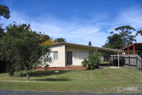 22 Ravenscliffe Rd, Shoalhaven Heads, NSW 2535