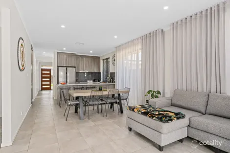 Property photo of 33 Noble Circuit Onkaparinga Heights SA 5163