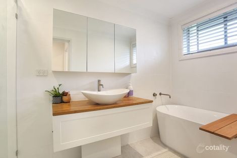 Property photo of 17 Wewak Avenue Runaway Bay QLD 4216