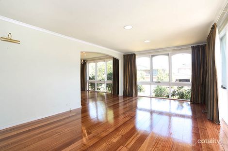 Property photo of 13 Prunella Close Doncaster VIC 3108