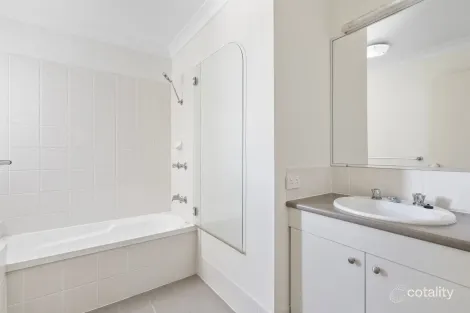 Property photo of 6/99 Hercules Road Kippa-Ring QLD 4021