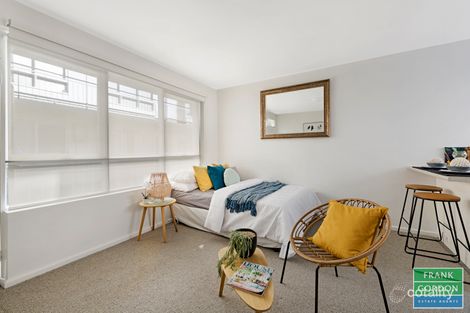 Property photo of 15/4 Wando Grove St Kilda East VIC 3183