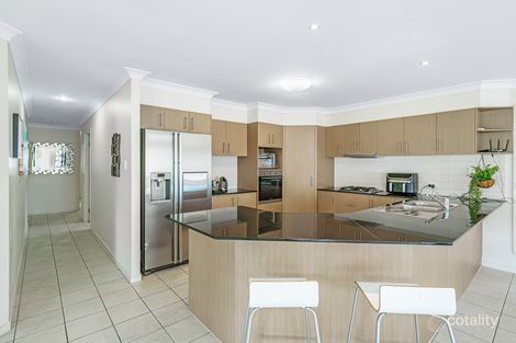 Property photo of 28 Slipstream Road Coomera QLD 4209