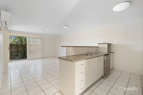 Property photo of 6/99 Hercules Road Kippa-Ring QLD 4021