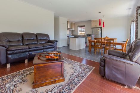 Property photo of 22 Dolphin Drive South Morang VIC 3752