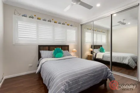 Property photo of 3 Walsh Street Newtown QLD 4305