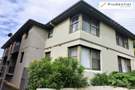 2/4 Sturt St, Campbelltown, NSW 2560