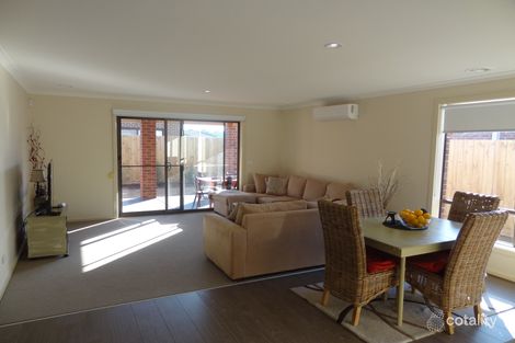 Property photo of 32 Ferrari Drive Cranbourne East VIC 3977