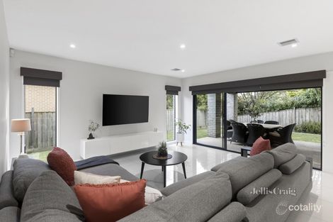 Property photo of 5 Baddeley Circuit Croydon VIC 3136