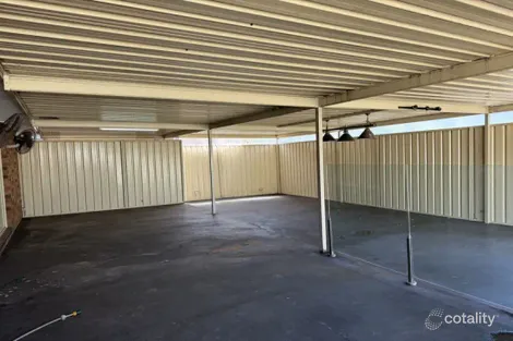 Property photo of 11 Cyclamen Place Macquarie Fields NSW 2564