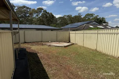 Property photo of 11 Cyclamen Place Macquarie Fields NSW 2564