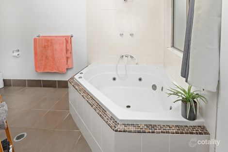 Property photo of 24 Roderick Street Bentley Park QLD 4869