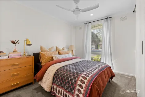 Property photo of 42 Lipton Drive Frankston VIC 3199