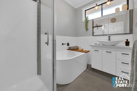 Property photo of 2/4 Philip Road Hallam VIC 3803