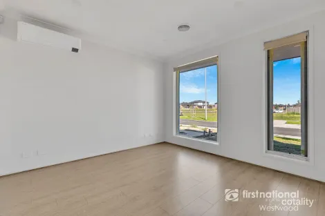 Property photo of 10 Wagner Drive Werribee VIC 3030
