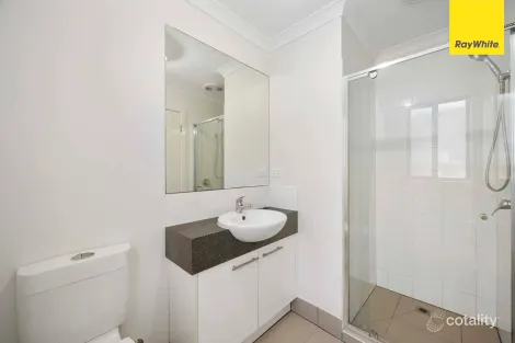 Property photo of 3 Phila Place Brookfield VIC 3338
