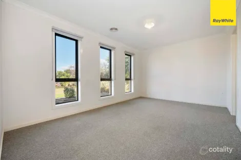 Property photo of 3 Phila Place Brookfield VIC 3338