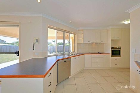 Property photo of 4 Rosander Place Bargara QLD 4670