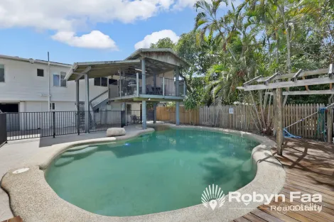 Property photo of 28 Robin Street Slade Point QLD 4740