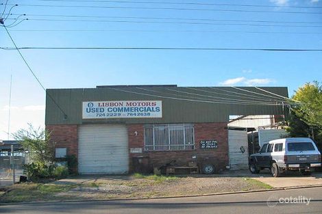 9 Lisbon St, Fairfield East, NSW 2165