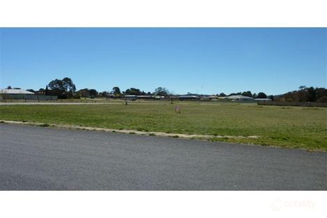 11 Gungarlin St, Berridale, NSW 2628