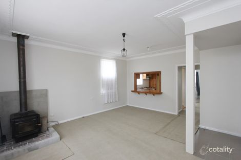 Property photo of 28 Hollis Avenue Goulburn NSW 2580