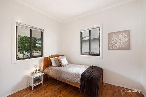 Property photo of 215 Geoffrey Road Chittaway Point NSW 2261