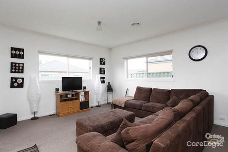 Property photo of 37 Hurlingham Way Craigieburn VIC 3064