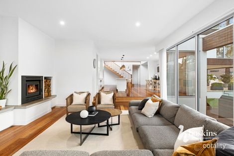 Property photo of 3 Wisteria Way Warranwood VIC 3134