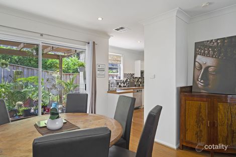 Property photo of 2/3 Hillview Crescent The Hill NSW 2300
