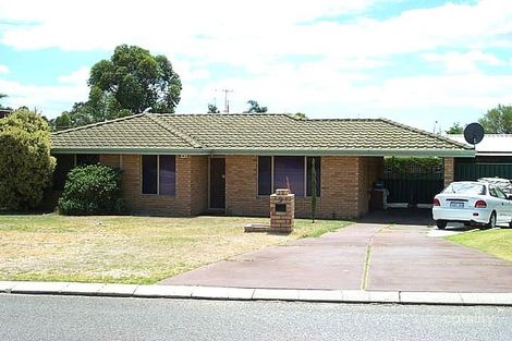 9 Ironbark Rd, Morley, WA 6062