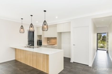 Property photo of 54 Bluewattle Boulevard Rasmussen QLD 4815