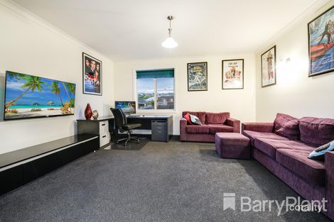 Property photo of 2 Lansbury Crescent Highton VIC 3216