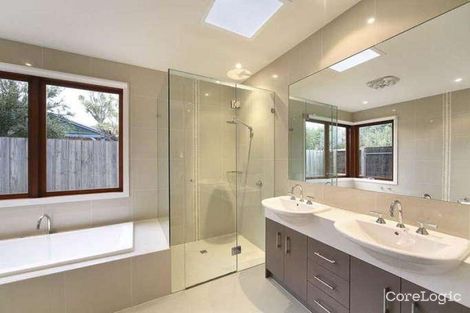 Property photo of 22 Yawla Street Bentleigh VIC 3204