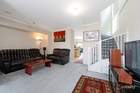 Property photo of 2 St Laurent Rise Knoxfield VIC 3180