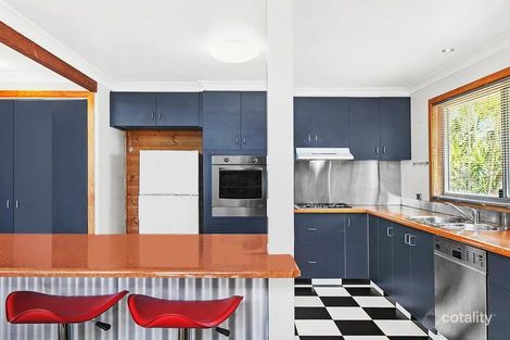 Property photo of 17 Rangeview Road Blue Mountain Heights QLD 4350