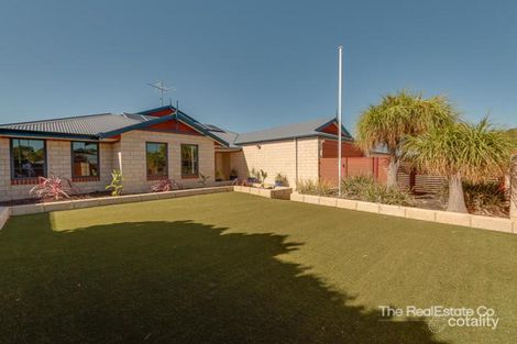 Property photo of 29 Heyerdahl Way Dudley Park WA 6210