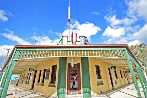 24 George St, Heyfield, VIC 3858