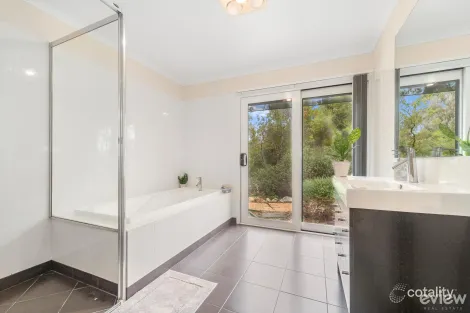 Property photo of 47 Seaview Road Frankston South VIC 3199
