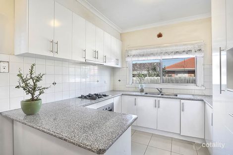 Property photo of 2 Doyle Street Sunshine North VIC 3020